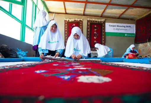 Carpet-Weaving-Skills